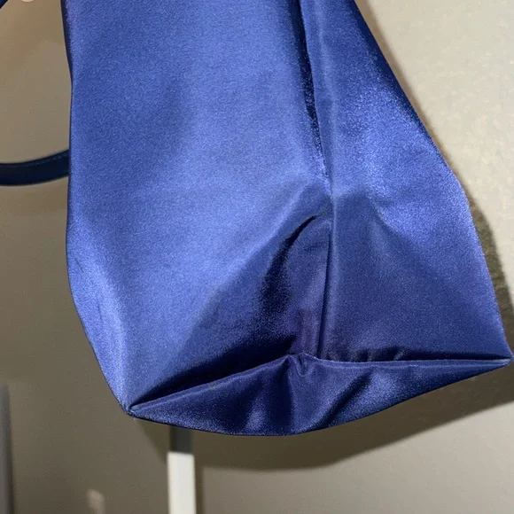 Longchamp Elegant Navy Blue Women's Bag - Picture 8 of 16